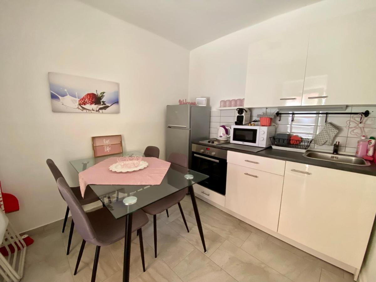 Do-Ti Apartmanhaz Balatonlelle Exterior photo